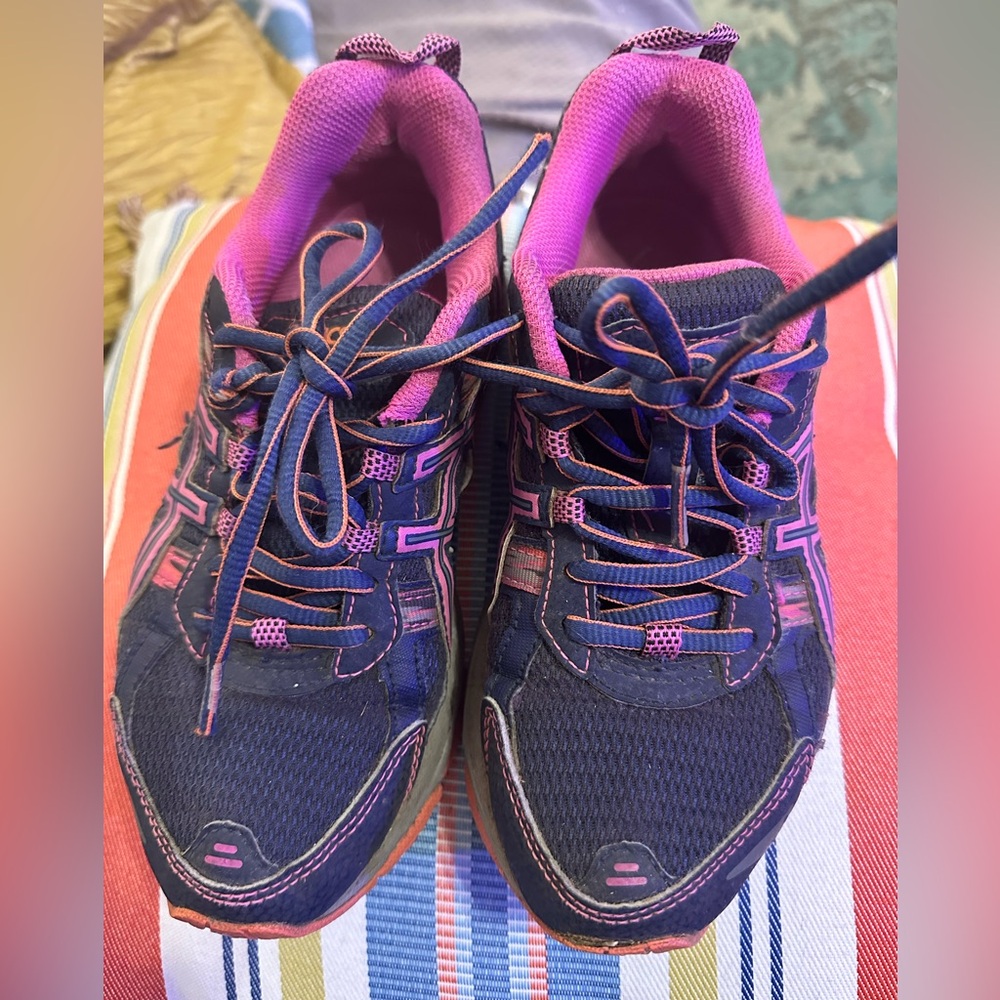 ADIDAS | jogging tennis shoes | size: 5:1/2 | bright pink and blue